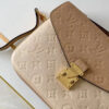 Louis Vuitton Pochette Metis