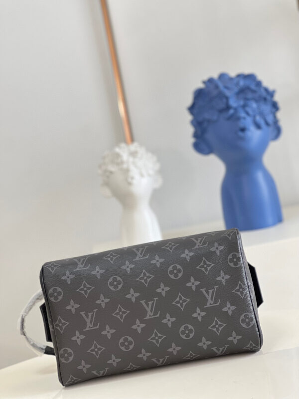 Louis Vuitton Dopp kit toilet pouch