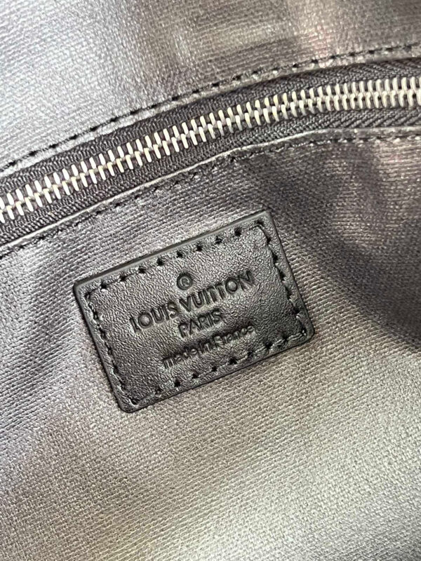 Louis Vuitton Dopp kit toilet pouch