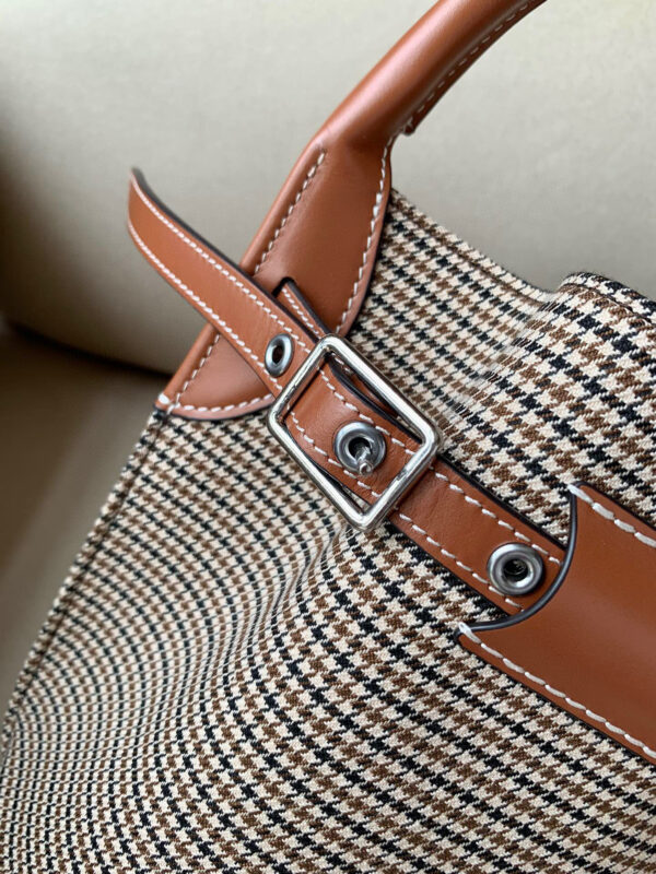 Celine Bucket