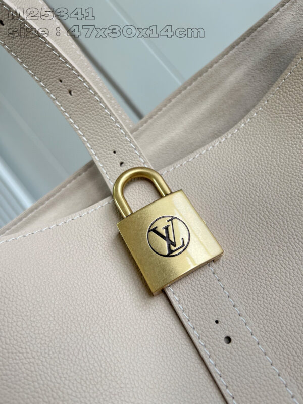 Louis Vuitton Low Key Cabas MM
