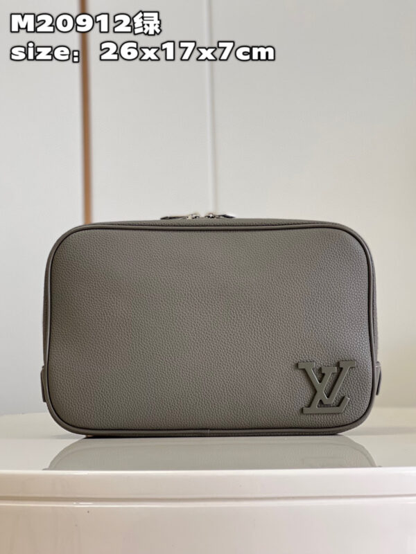 Louis Vuitton Clutches