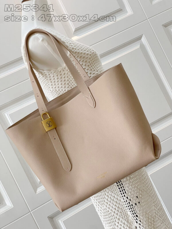 Louis Vuitton Low Key Cabas MM