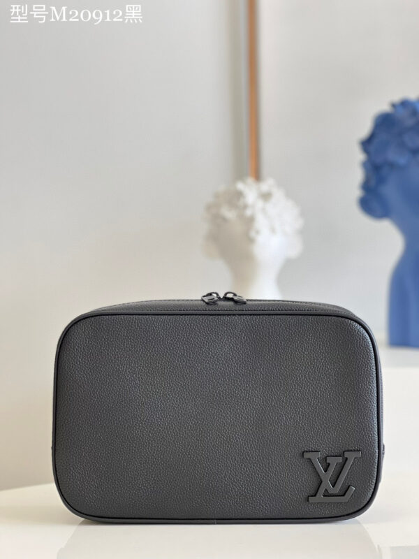 Louis Vuitton Clutches