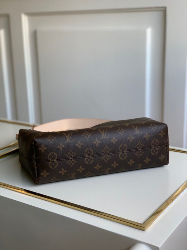 Louis Vuitton Graceful PM
