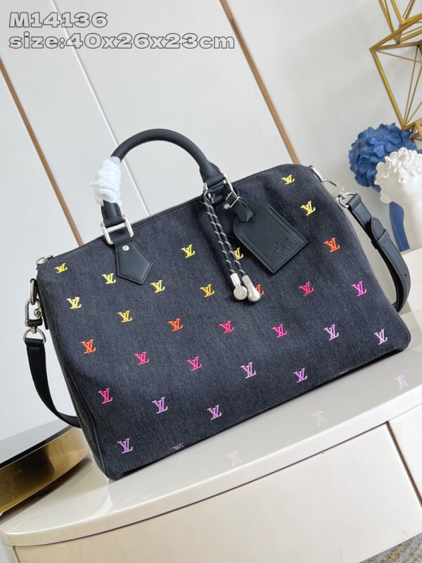 Louis Vuitton Speedy 40 Bandoulière Bag