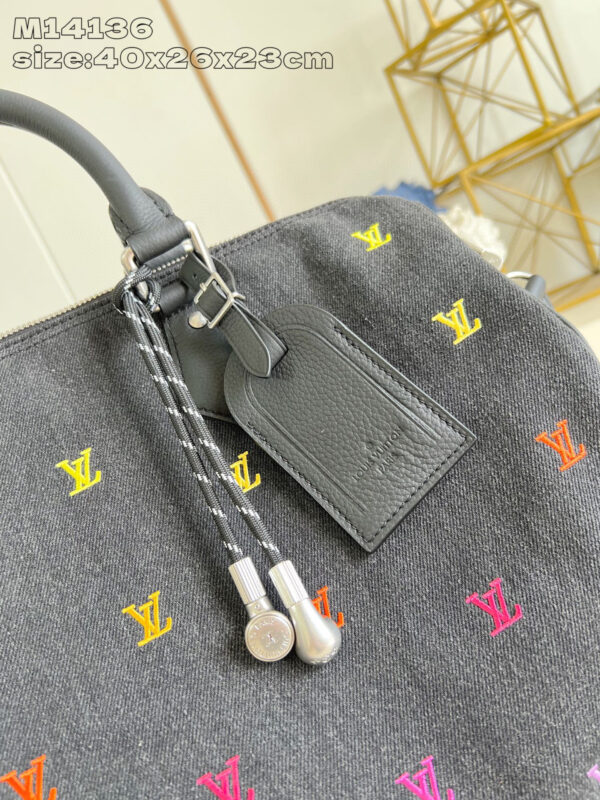 Louis Vuitton Speedy 40 Bandoulière Bag