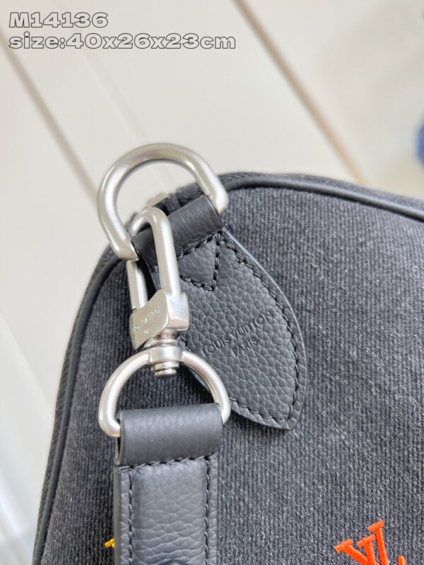 Louis Vuitton Speedy 40 Bandoulière Bag