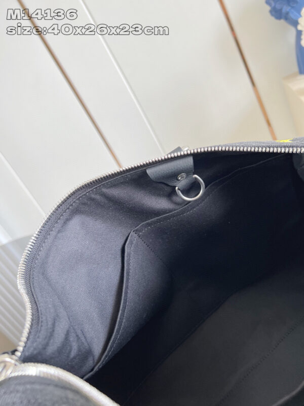 Louis Vuitton Speedy 40 Bandoulière Bag