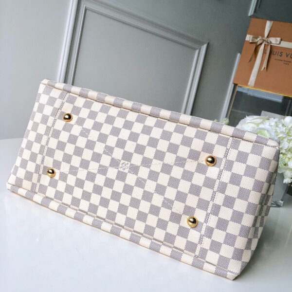 Louis Vuitton Artsy