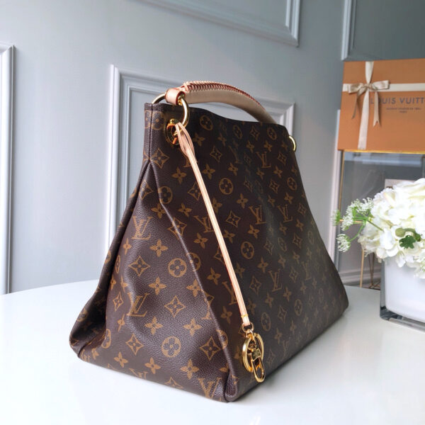 Louis Vuitton Artsy