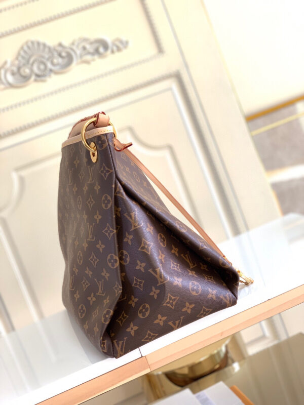 Louis Vuitton Artsy