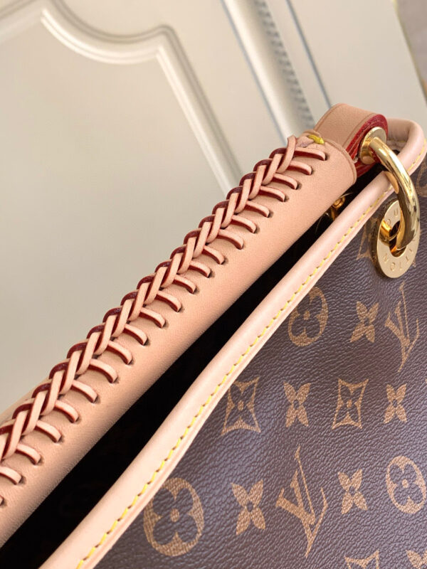 Louis Vuitton Artsy