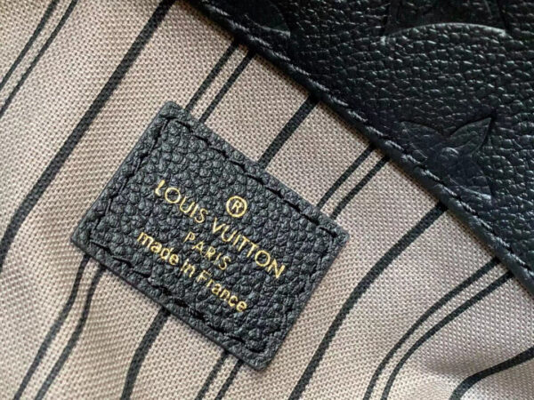 Louis Vuitton Artsy Black