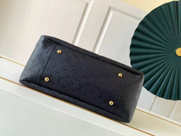 Louis Vuitton Artsy Navy Blue