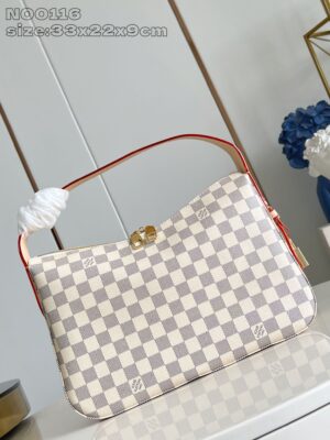 Louis Vuitton 	Slouchy PM