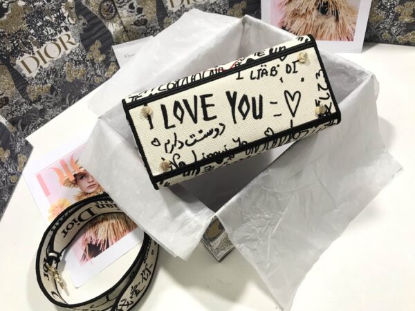 Dior Medium Lady D-Lite bag