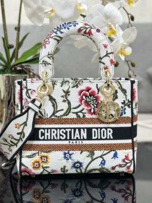 Dior Medium Lady D-Lite bag