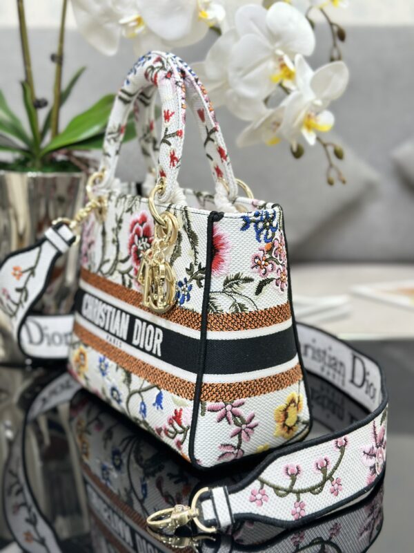 Dior Medium Lady D-Lite bag