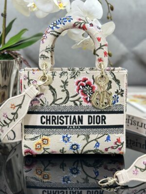 Dior Medium Lady D-Lite bag