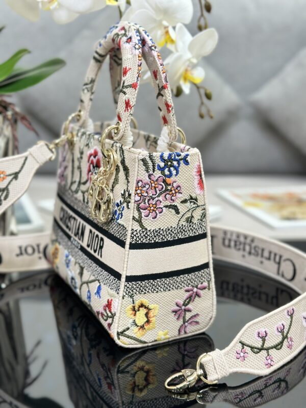 Dior Medium Lady D-Lite bag