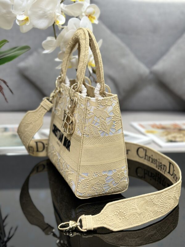 Dior Medium Lady D-Lite bag