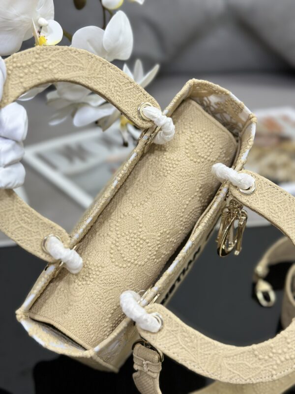 Dior Medium Lady D-Lite bag