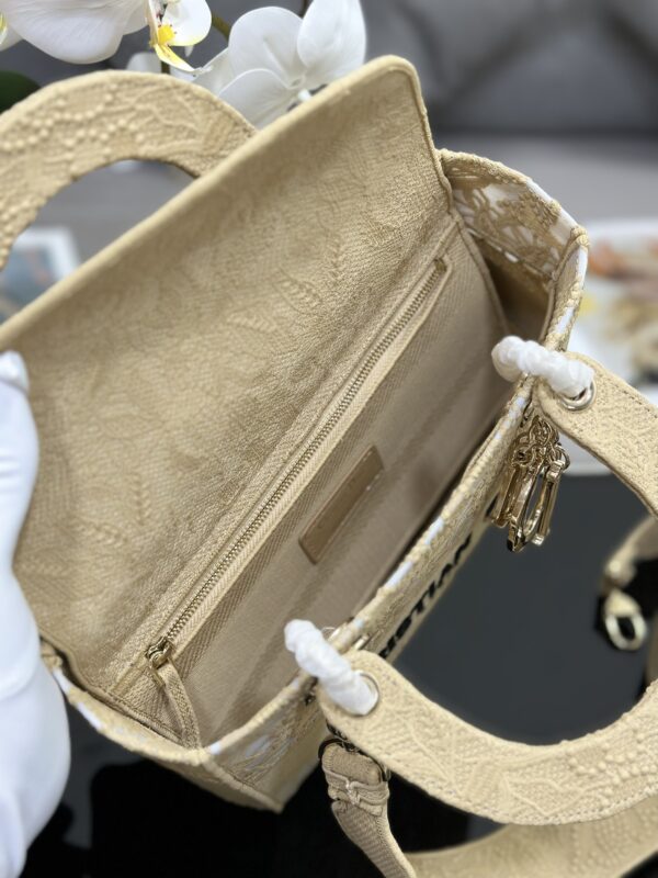 Dior Medium Lady D-Lite bag