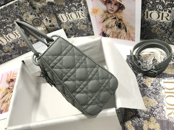 MEDIUM LADY DIOR BAG