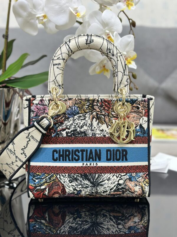 Dior Medium Lady D-Lite bag