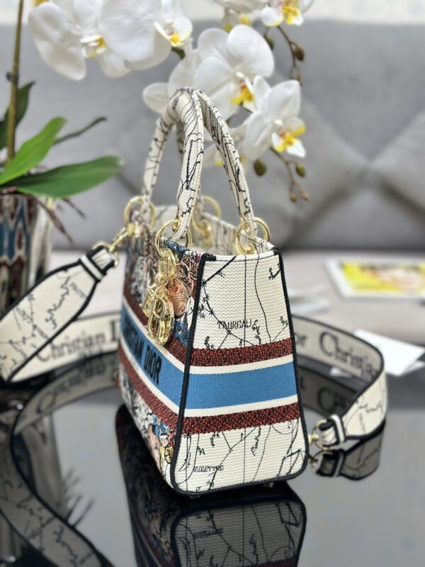 Dior Medium Lady D-Lite bag