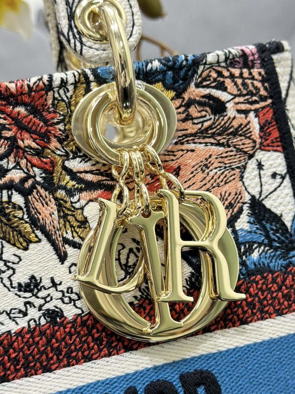 Dior Medium Lady D-Lite bag