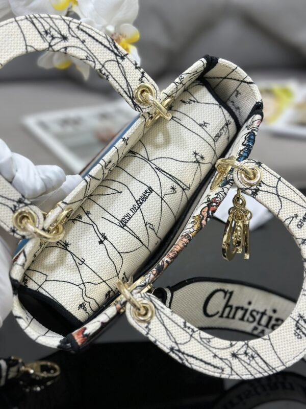 Dior Medium Lady D-Lite bag