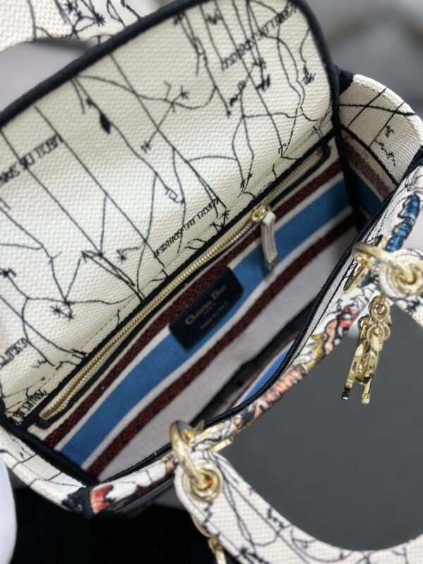 Dior Medium Lady D-Lite bag