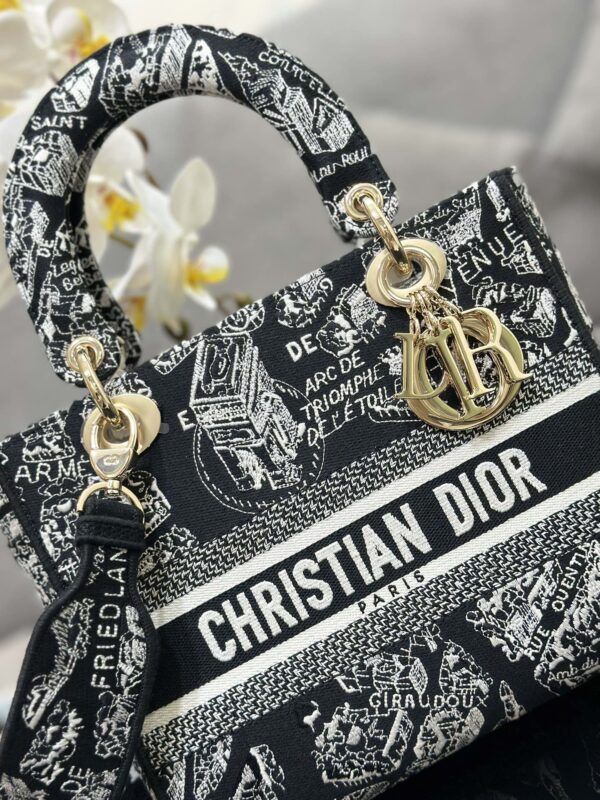 Dior Medium Lady D-Lite bag