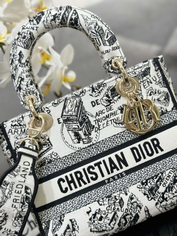 Dior Medium Lady D-Lite bag