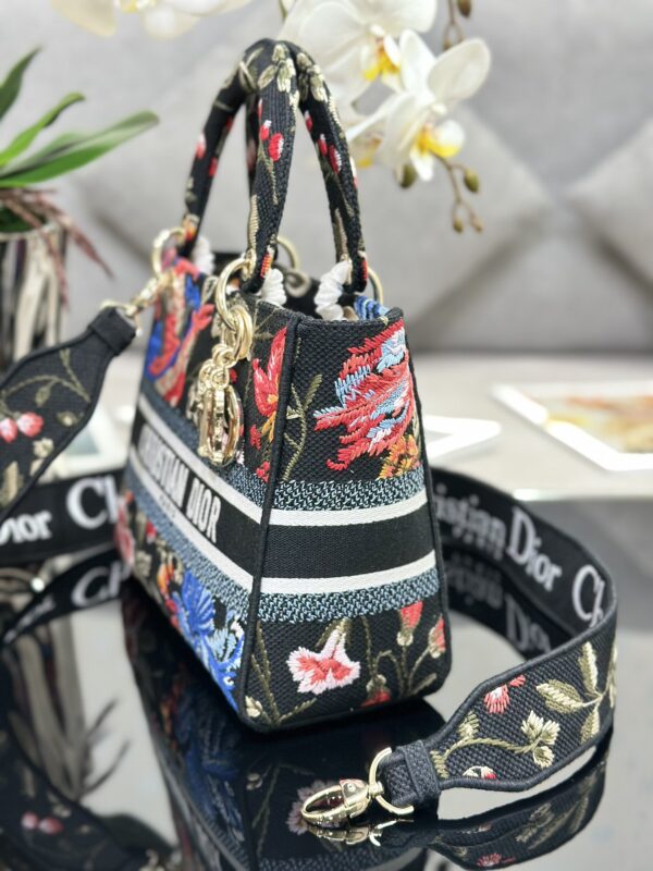 Dior Medium Lady D-Lite bag