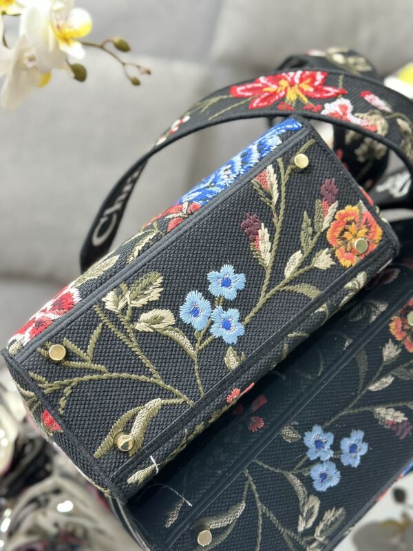 Dior Medium Lady D-Lite bag