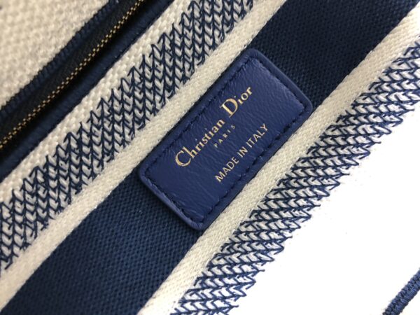 Dior Medium Lady D-Lite bag