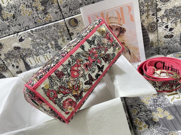 Dior Medium Lady D-Lite bag