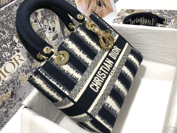 Dior Medium Lady D-Lite bag
