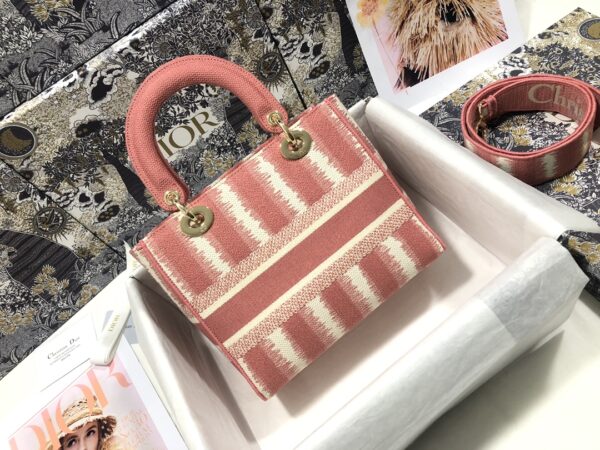 Dior Medium Lady D-Lite bag