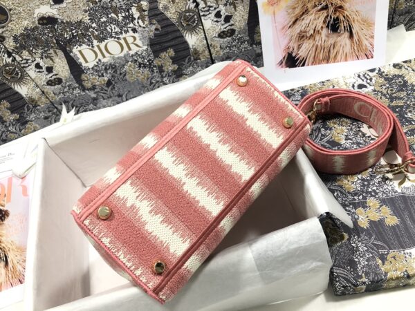 Dior Medium Lady D-Lite bag