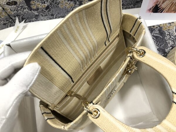 Dior Medium Lady D-Lite bag