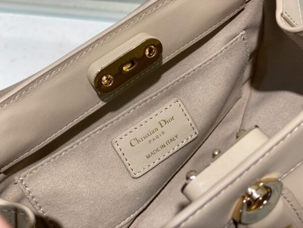 MEDIUM DIOR KEY BAG