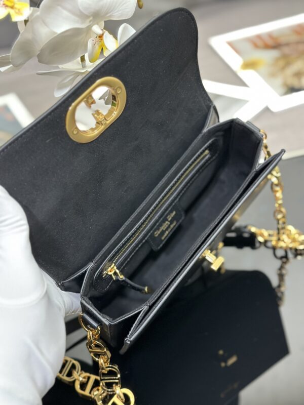 DIOR 30 MONTAIGNE AVENUE BAG