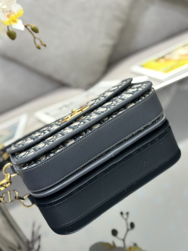 DIOR 30 MONTAIGNE AVENUE BAG