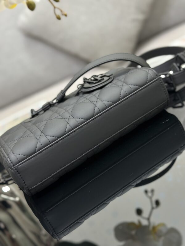 SMALL LADY D-JOY BAG