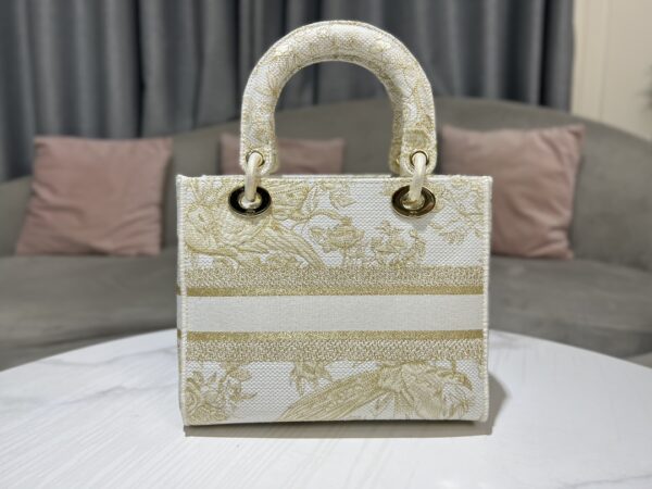 Dior Medium Lady D-Lite bag