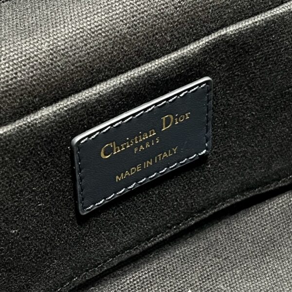 DIOR SMALL CD SIGNATURE VANITY CASE